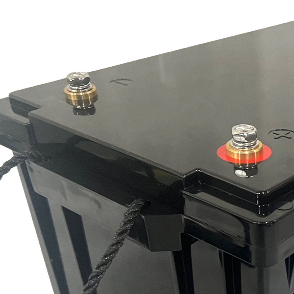 Idealakku IB-12-300 LiFePO4 Batterie 12.8 V 300 Ah mit Bluetooth & Smart BMS