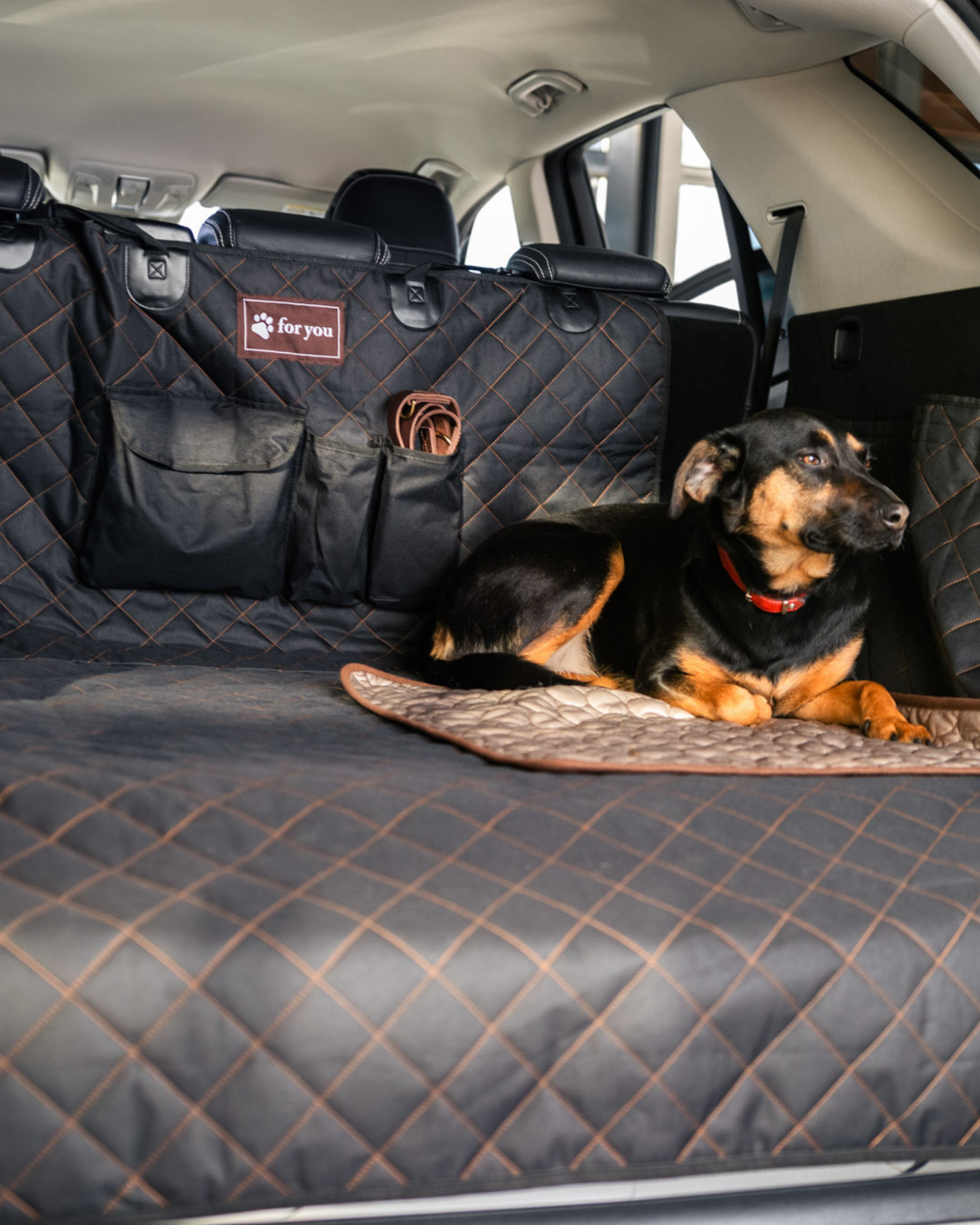 foryou® Auto Kofferraumschoner inkl. Hunde Kühldecke - Wasserabweisend und Kratzfest - Premium Qualität - universal